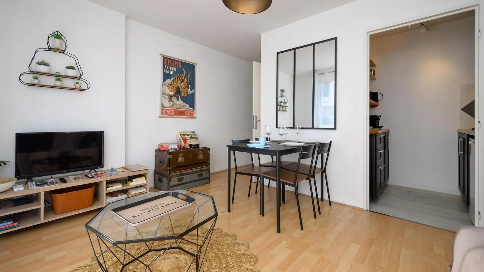 Le Boudoir De Saint-Agne, Clim, Metro, Parking location